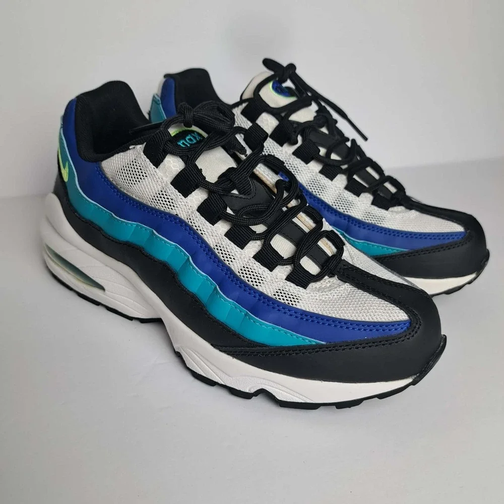 Nike Air Max 95 Sneaker Kids 5.5Y GS Oracle Aqua Comfort Lace Up Walking Shoes